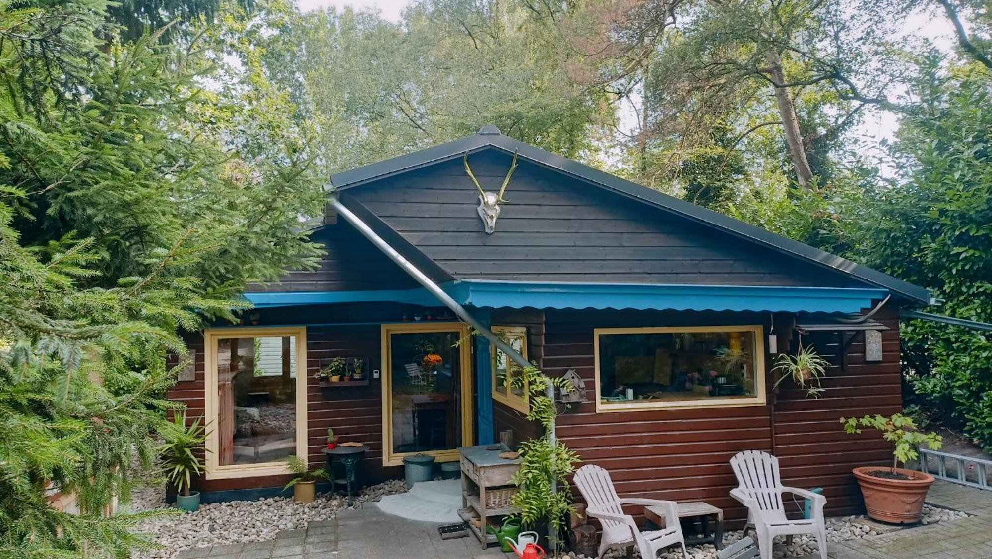 Het Houten Boshuisje Hattemerbroek Buitenkant foto